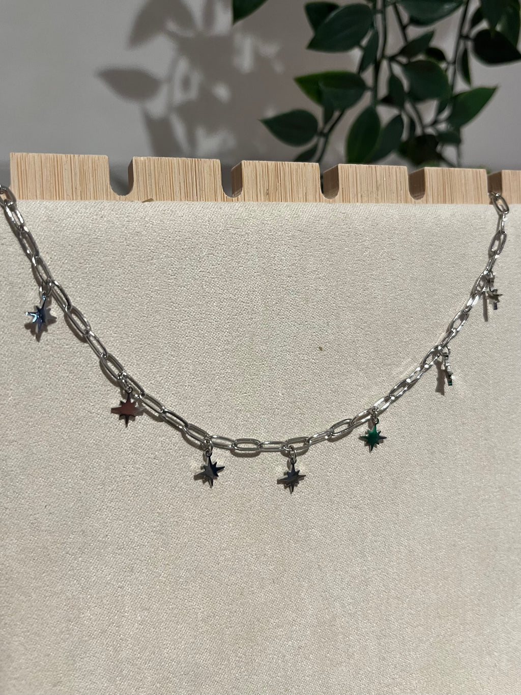 Collier à breloques étoiles
