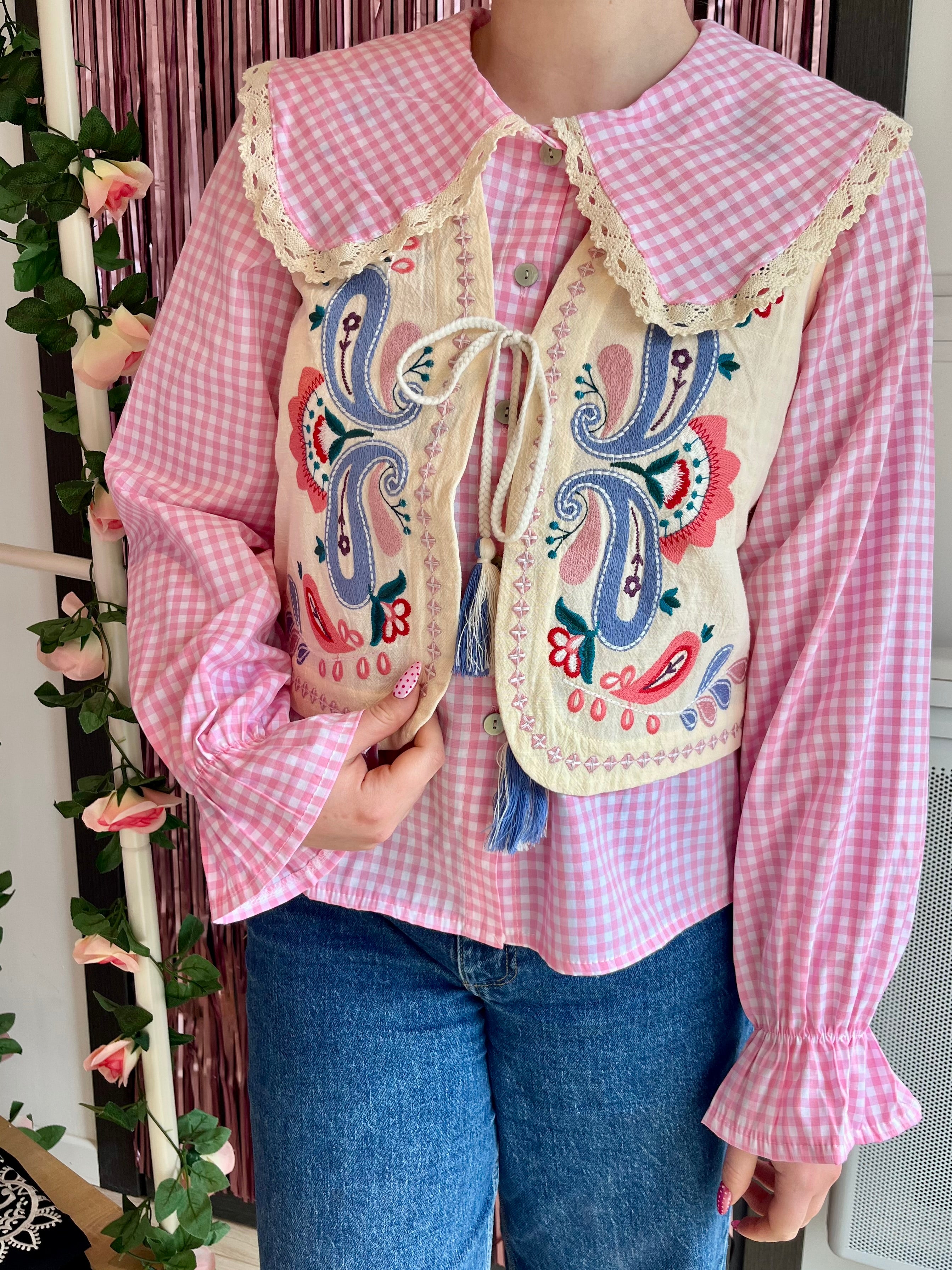 Gilet sans manches à broderie