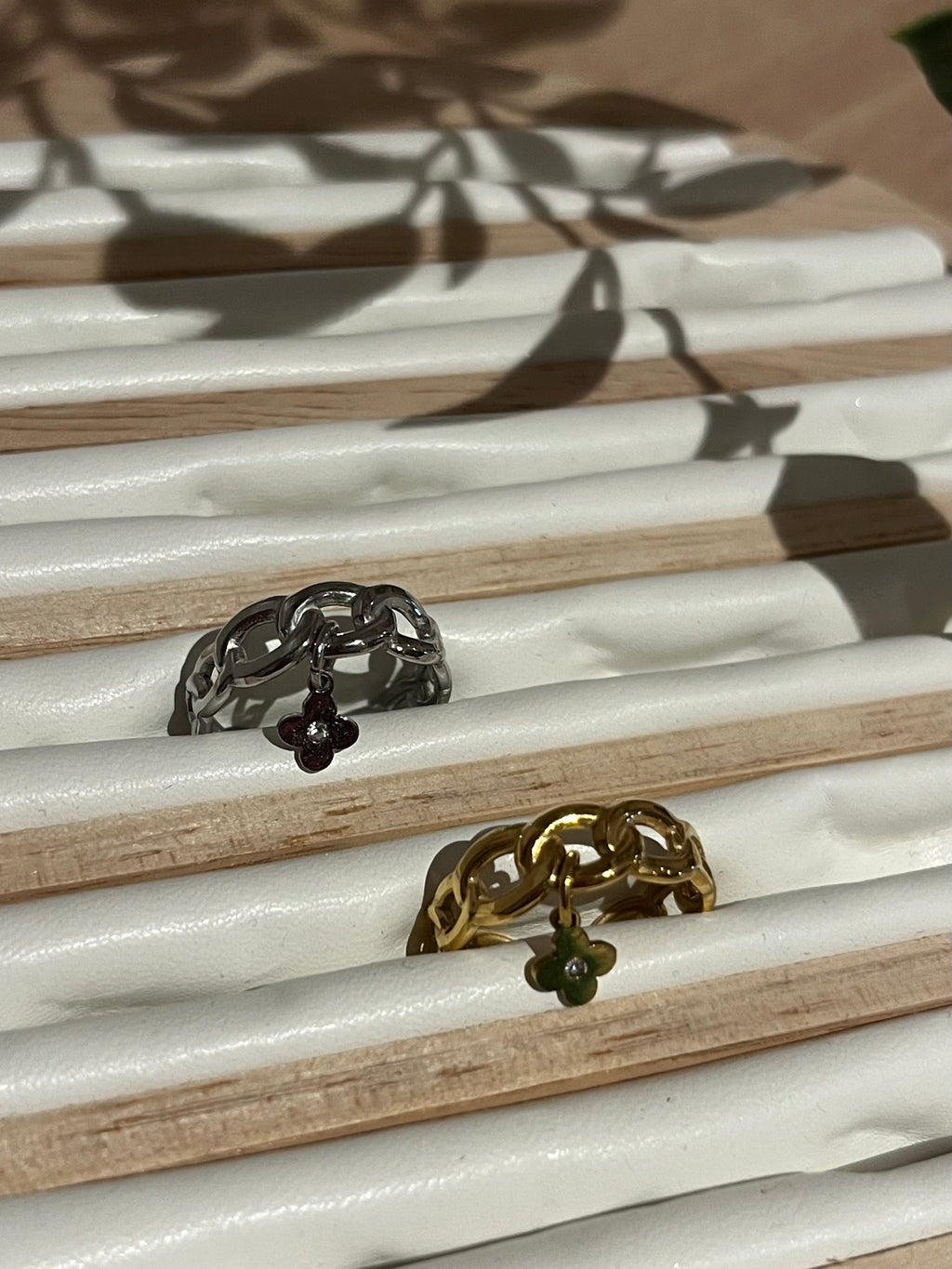 Bague pampille trèfle