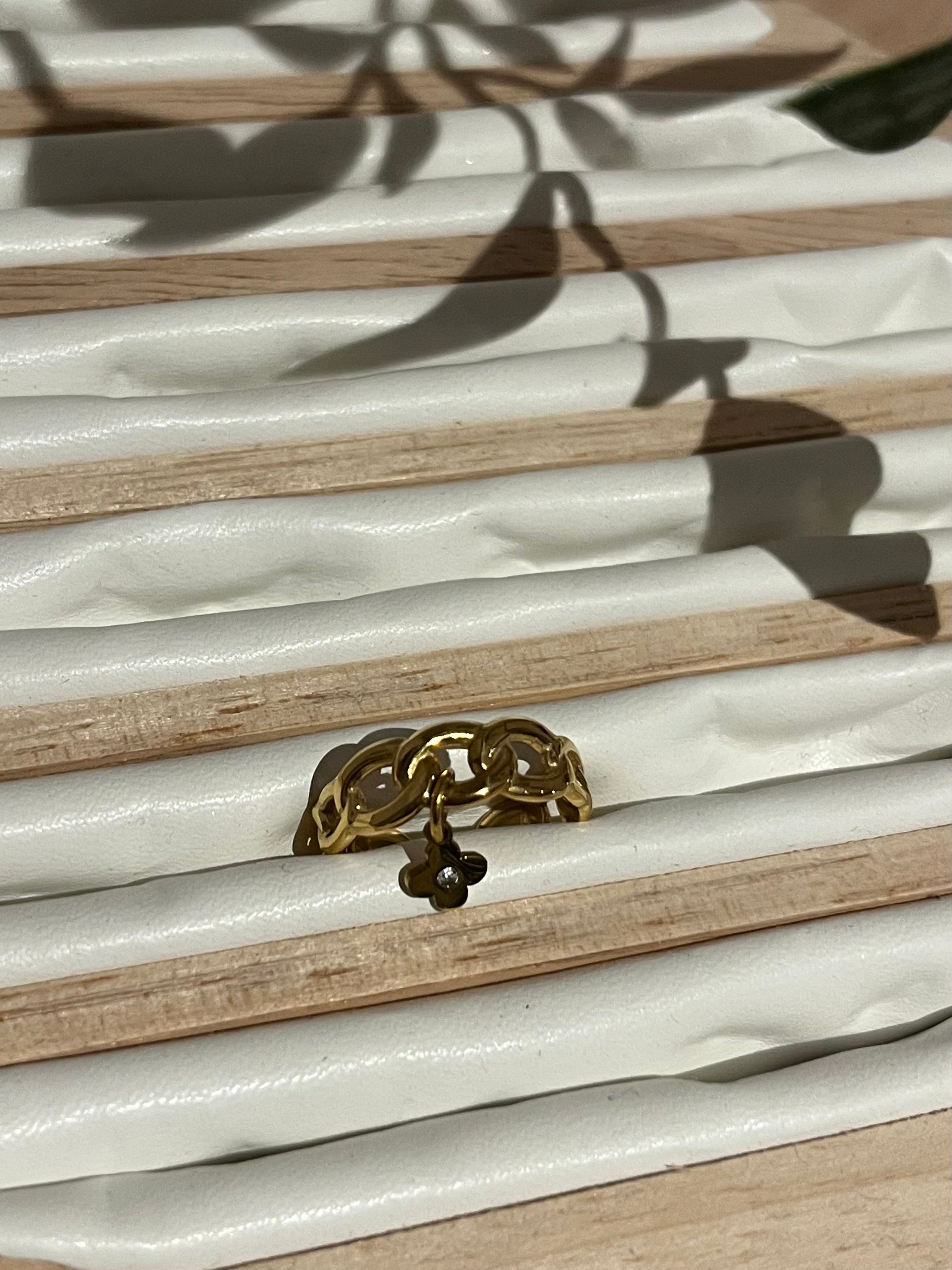 Bague pampille trèfle