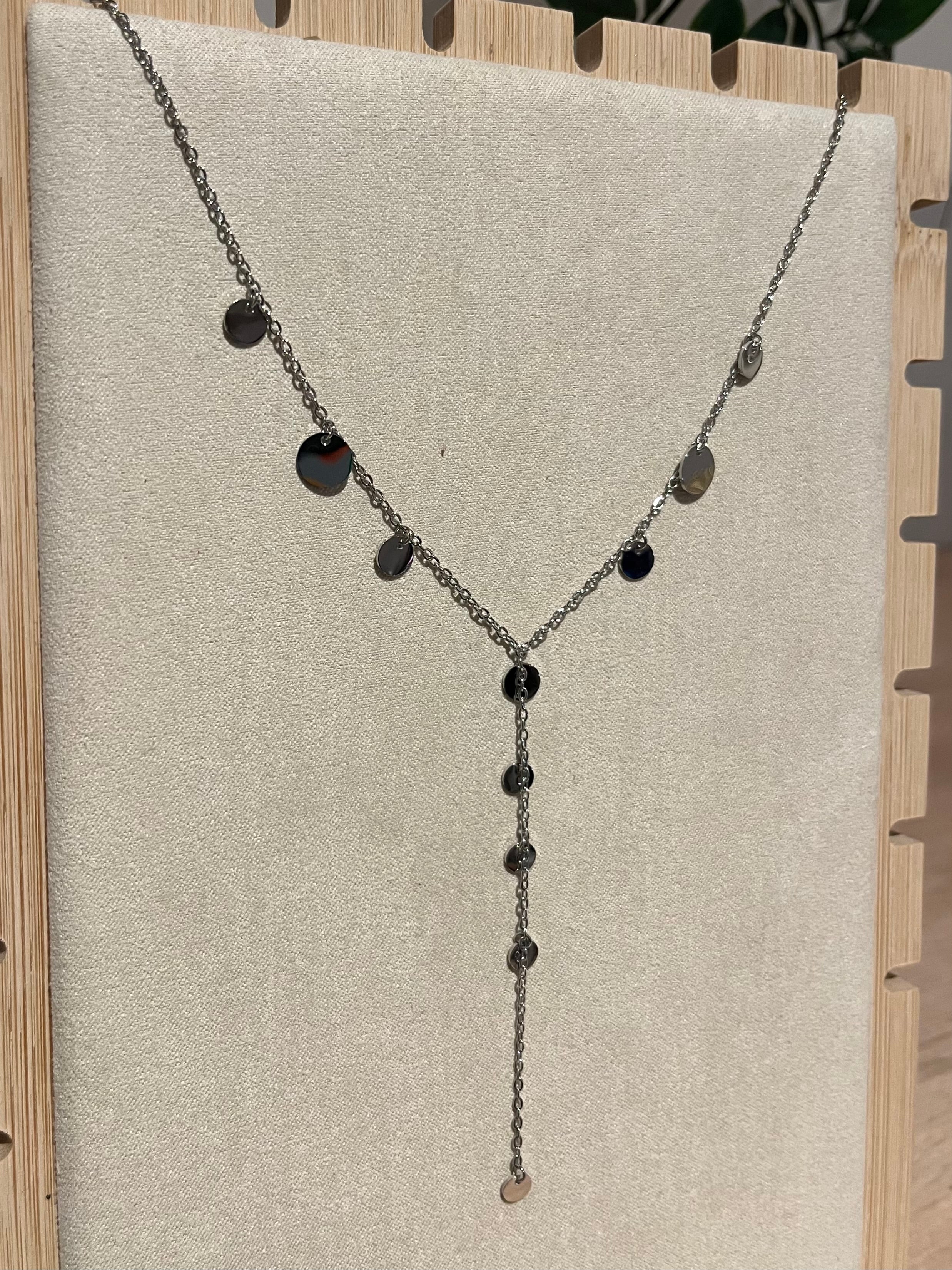 Collier long à pampilles