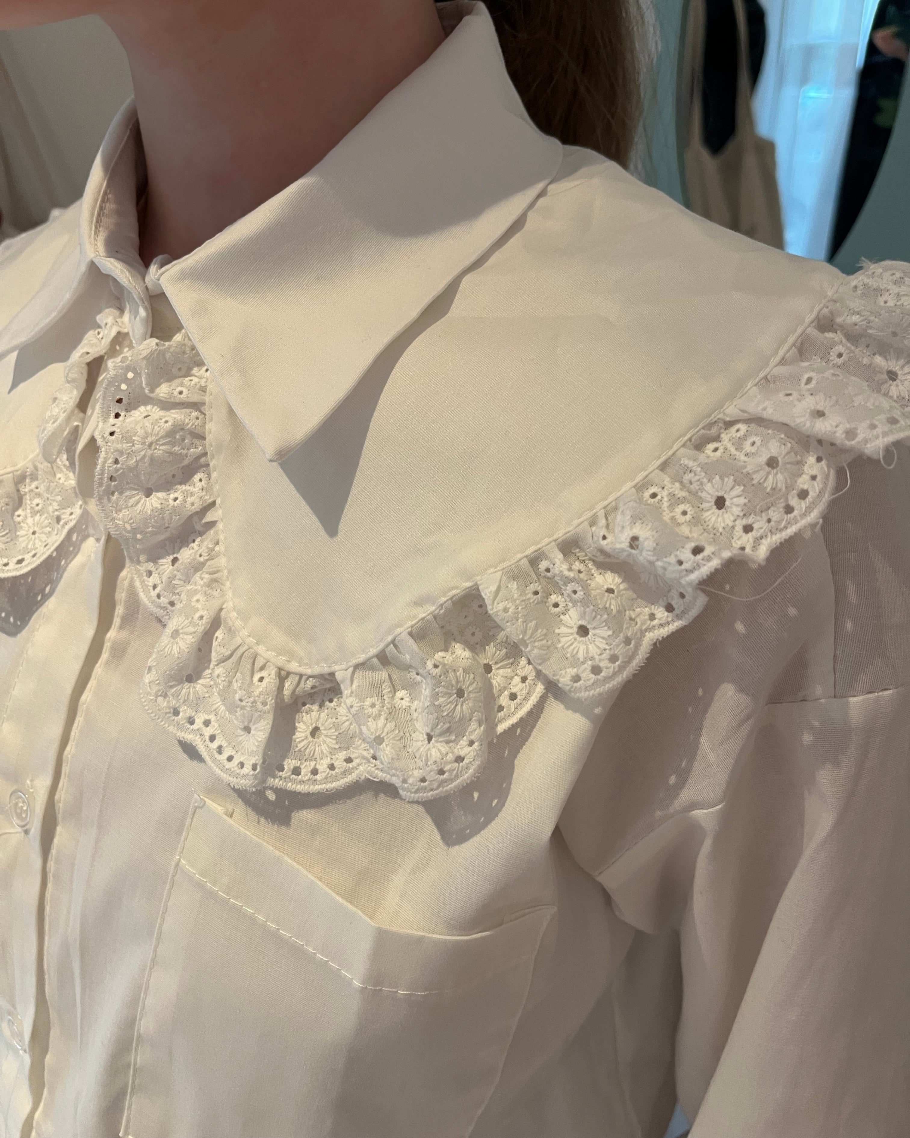Chemise blanche col Claudine